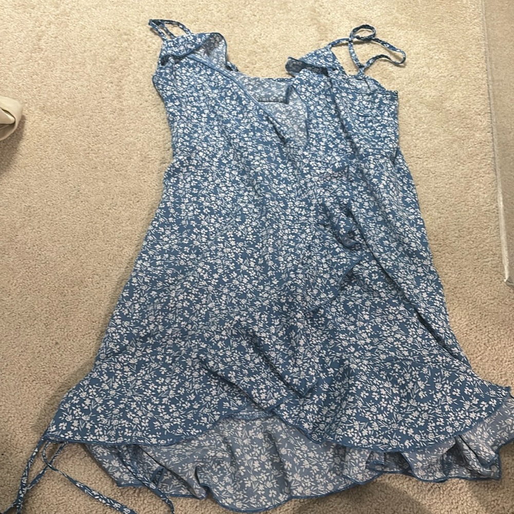 blue dress!!